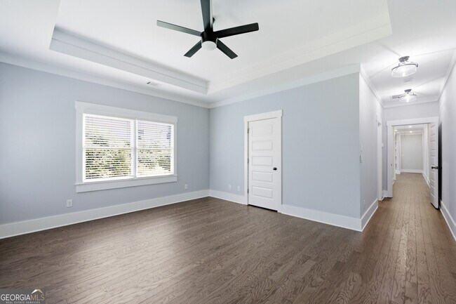 Building Photo - 254 Lamon Ave SE