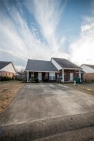 Building Photo - 325 James Dr