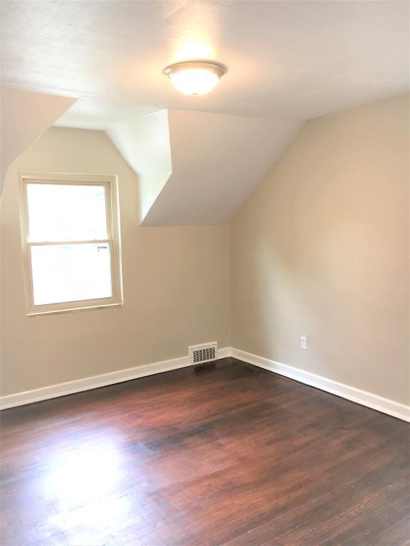 Building Photo - 390 Orchard Dr