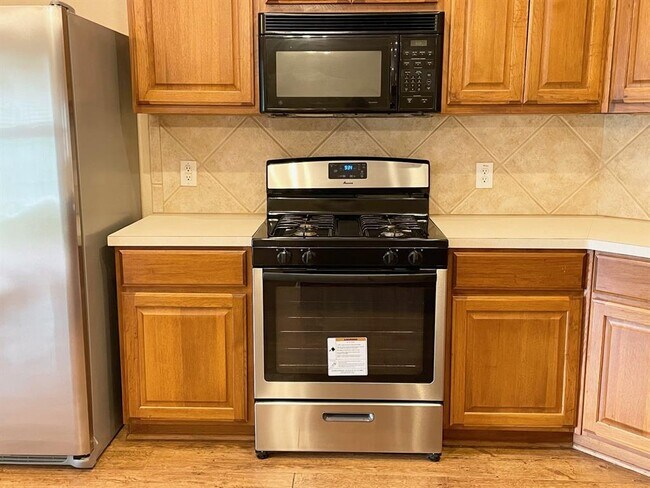 Building Photo - 2708 Granite Creek Dr