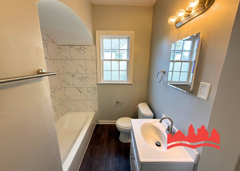 Building Photo - 2244 Cypress Cir