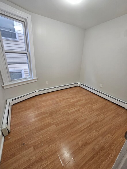 Building Photo - 490 Summer St