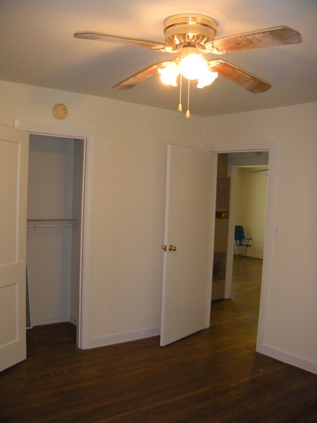 Building Photo - CUTEST COTTAGE IN ROSEDALE - 2BD 1BA $2100