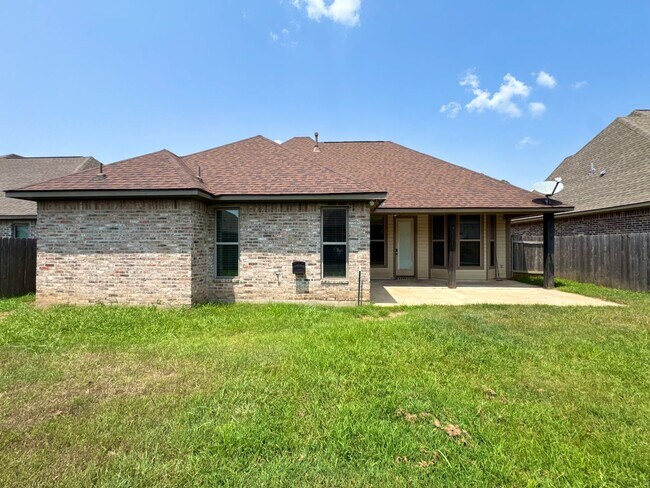 Building Photo - 922 Antler Dr