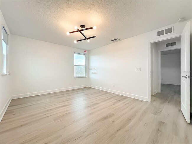 Building Photo - 3392 Bluff Oak Ln