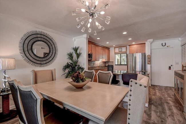 Building Photo - 865 S Gulfview Blvd