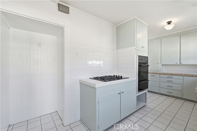 Building Photo - 815 S Juanita Ave