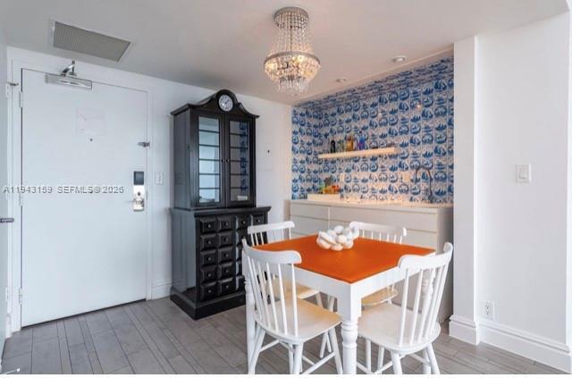 Building Photo - 1100 West Ave