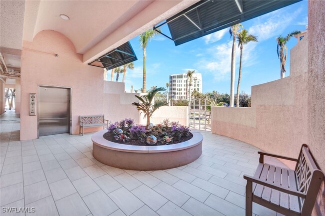 Building Photo - 263 Barefoot Beach Blvd
