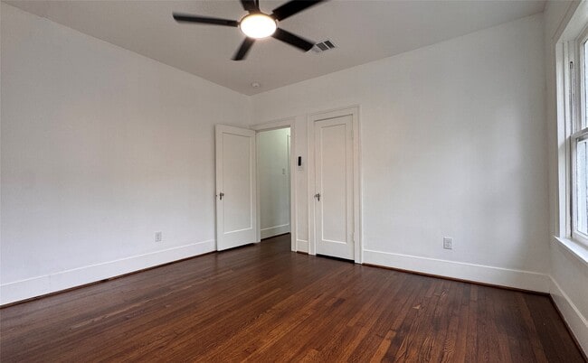 Building Photo - 1569 Elliott St