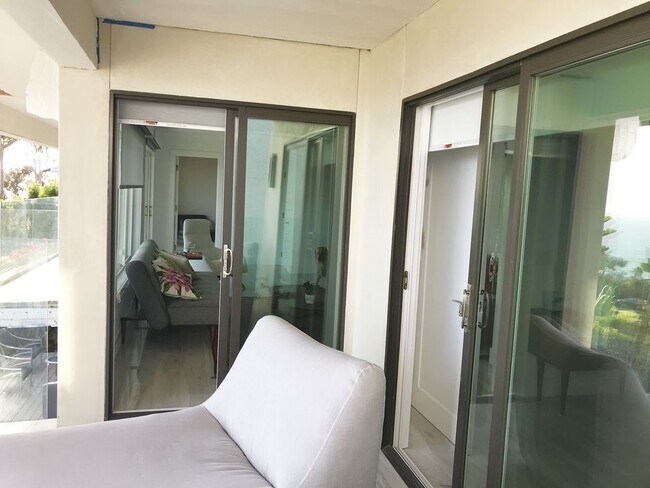 Building Photo - 16 N Stonington Rd