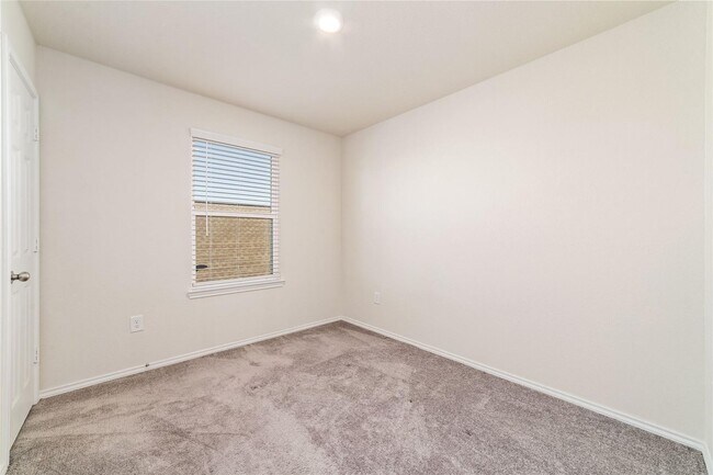 Building Photo - Beautiful HOME Katy Crossing! Fantastic Tw...