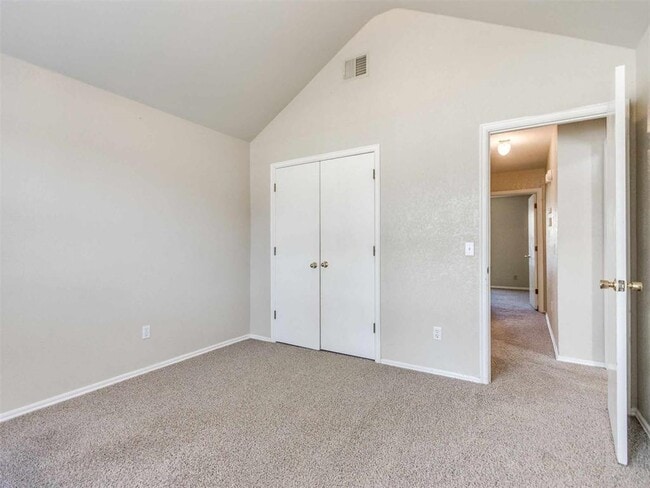 Building Photo - 15113 Stone Meadows Dr