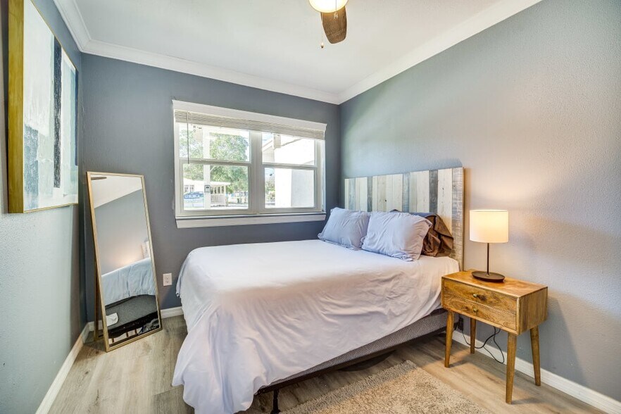 Building Photo - 1002 Brothers Ave.