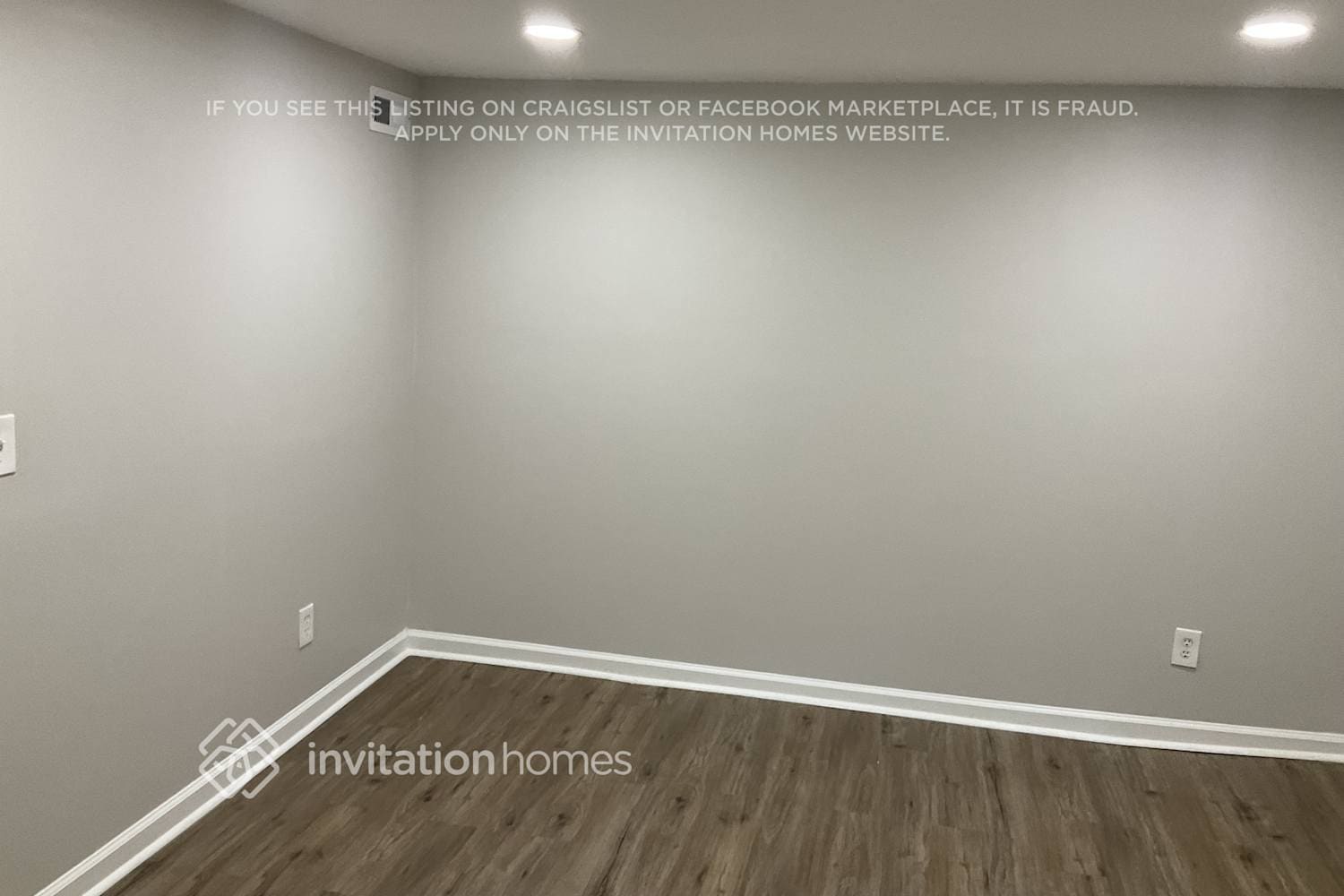 Building Photo - 4856 Torbay Dr