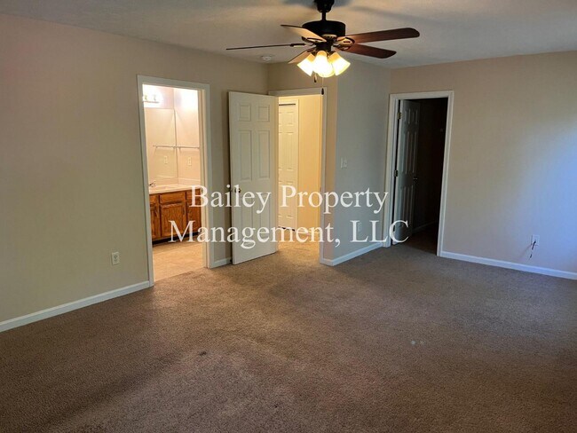Building Photo - 5117 Rising Oak Ct