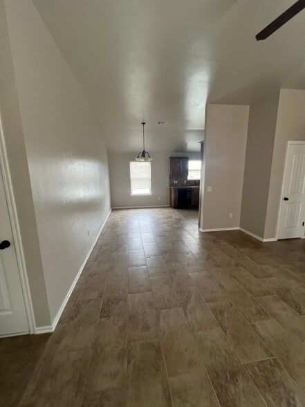 Dining Room - 12828 William Penn Blvd