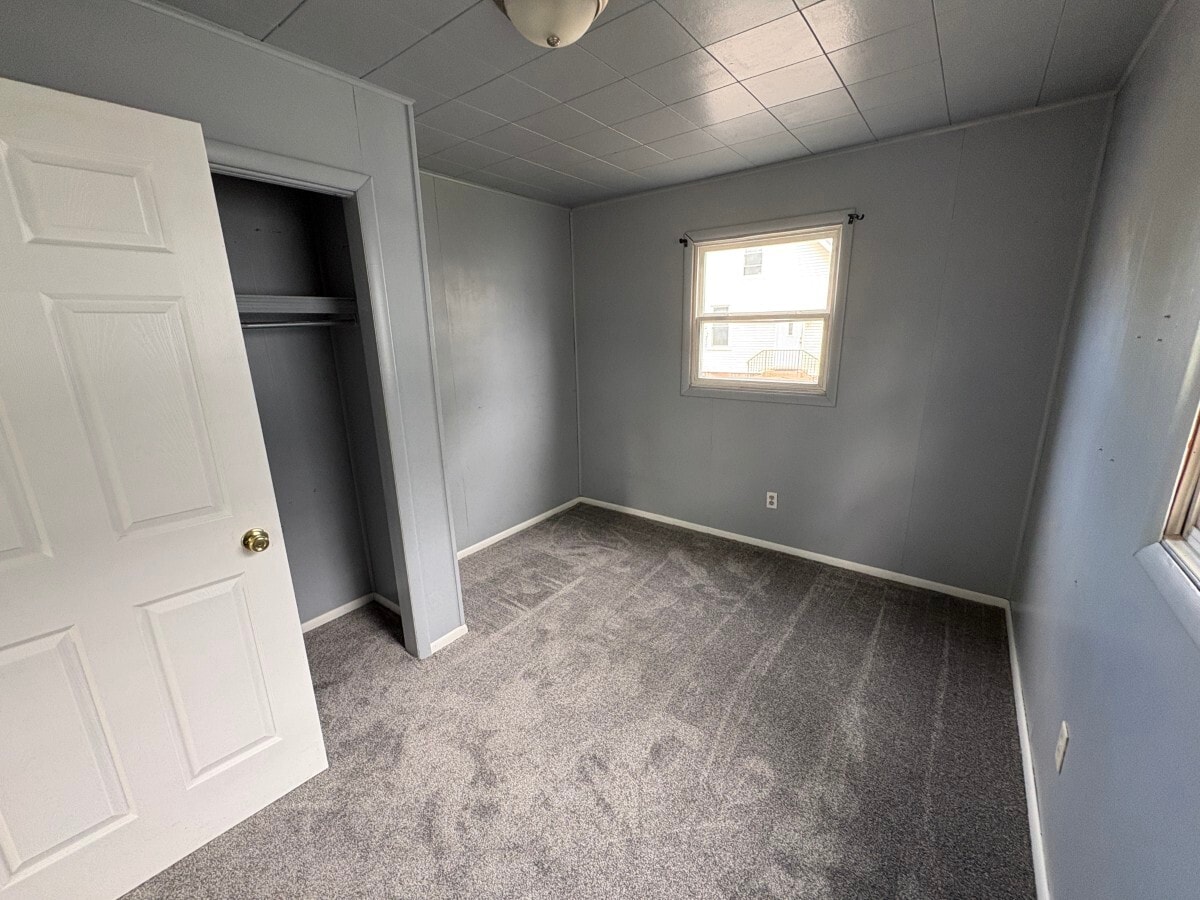 Building Photo - 412 E Jefferson St