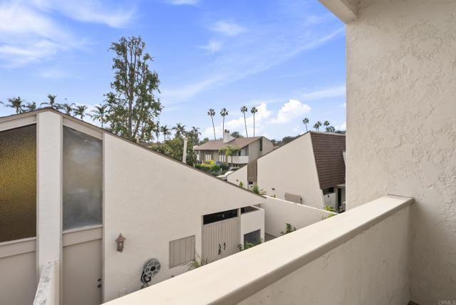 Building Photo - 219 Via Osuna