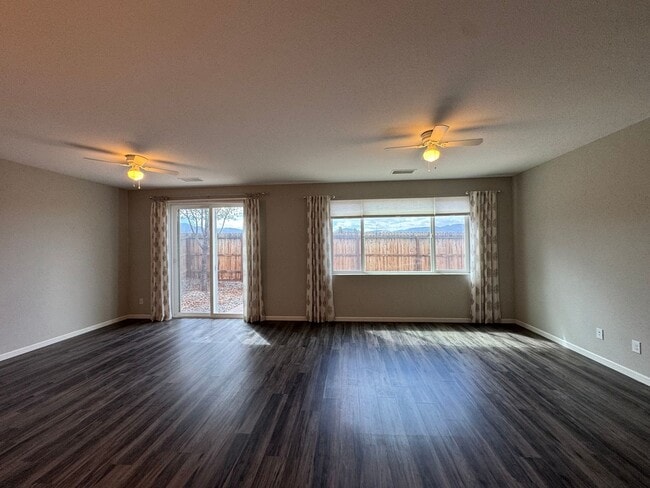 Building Photo - 322 Granite Ct
