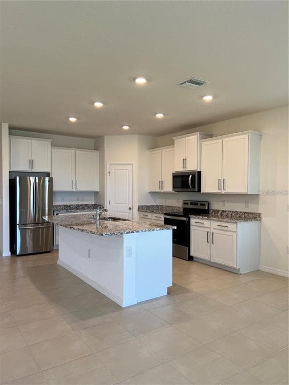 Building Photo - 10828 Charlotte Dr.