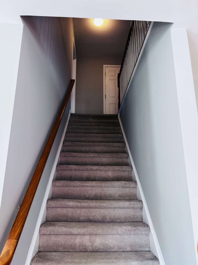 Building Photo - Move-in Special: HALF OFF off of the first month's rent! Stunning 4-5 Bedroom Home for Rent in En...