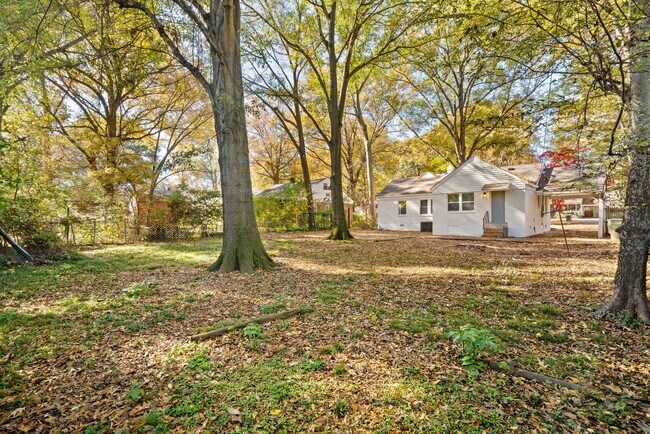 Building Photo - 1004 Tatum Rd