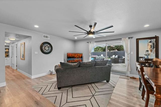 Building Photo - 3516 Las Vegas Dr