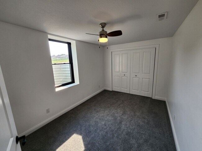 Building Photo - 6817 Timber Ct