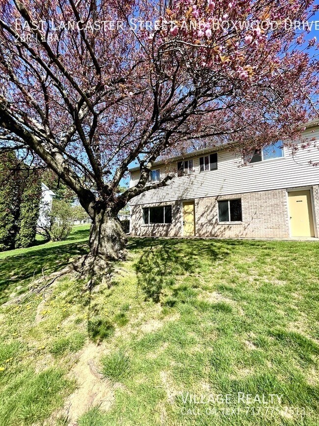 Building Photo - 308 E Lancaster St