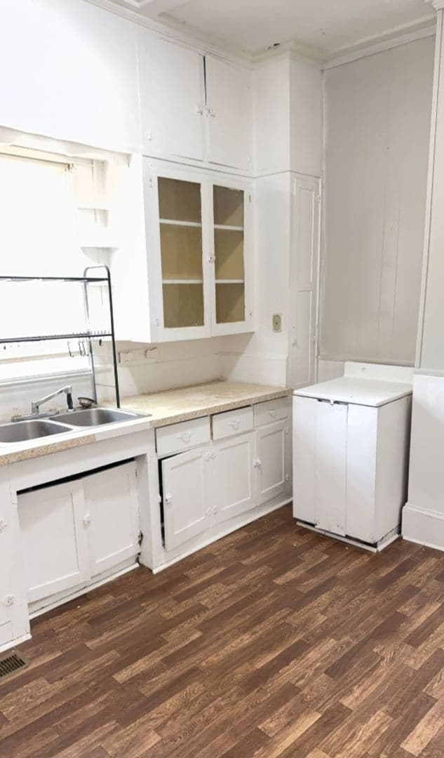 Building Photo - 3 Bed 1 Bath House