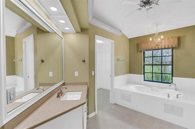 Building Photo - 3845 Garnet Dr