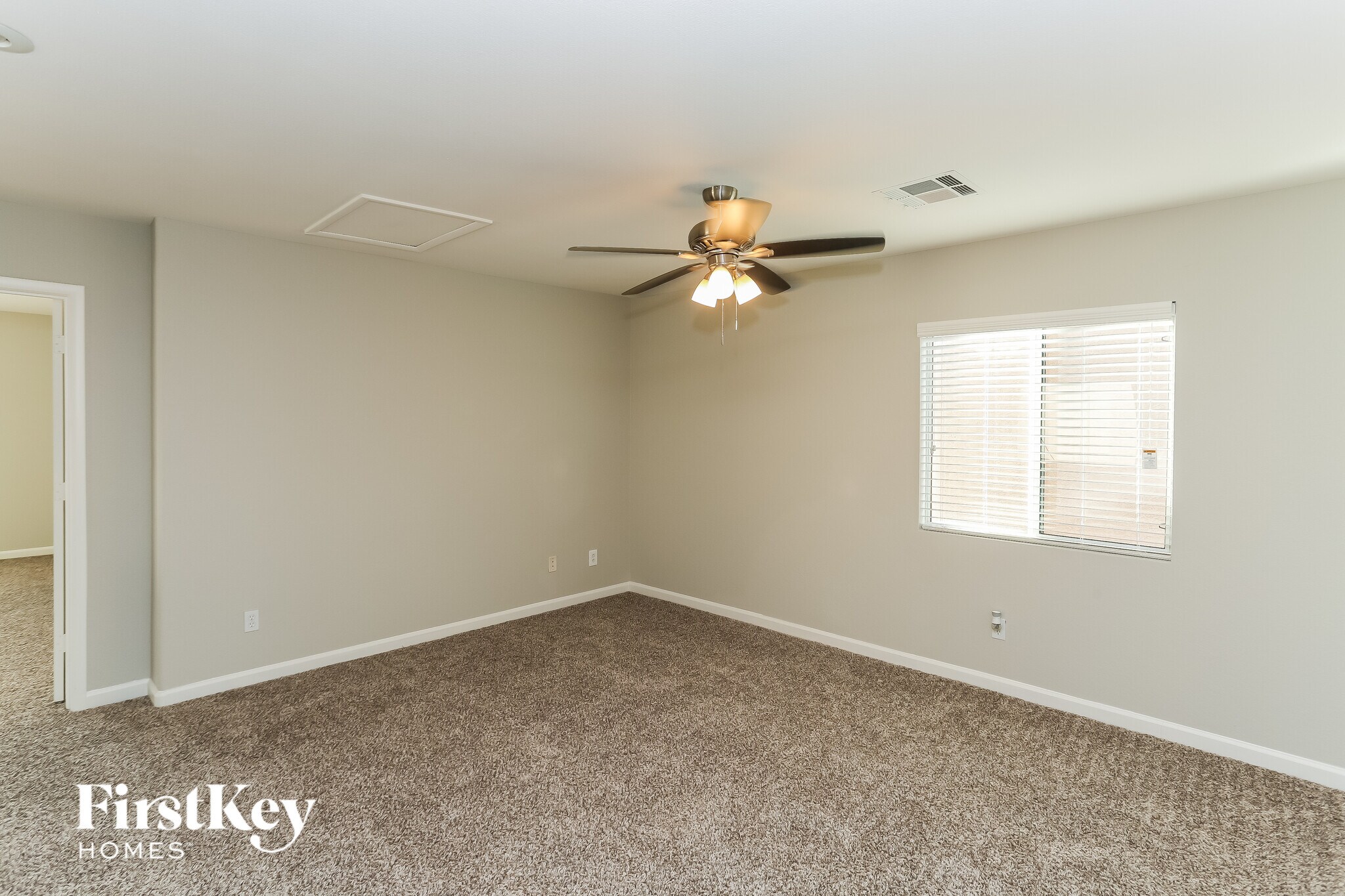 Building Photo - 9720 N Fast Elk St