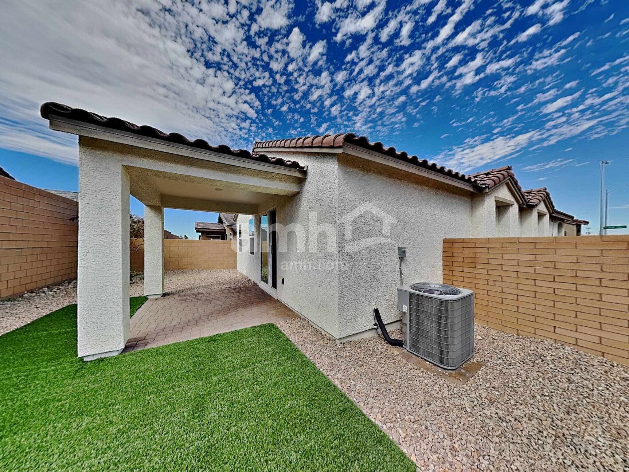 Building Photo - 541 Sacred Lotus Pl