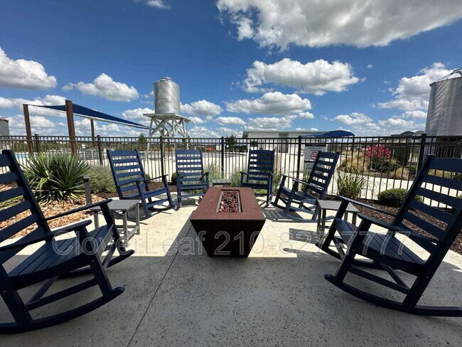 Building Photo - 14018 Piglet Trl