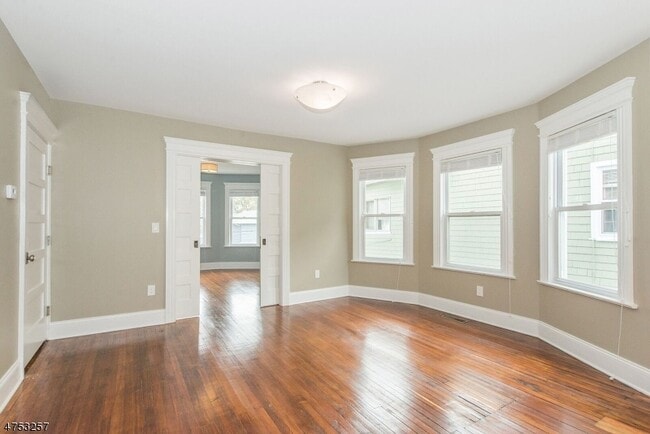 Building Photo - 34 N Willow St