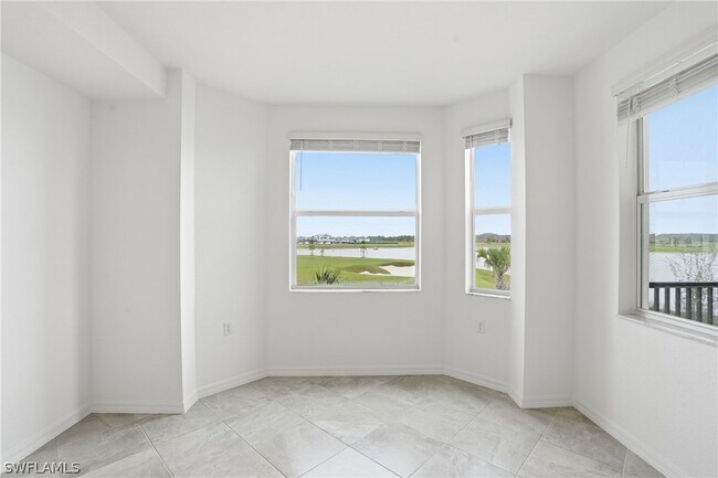 Building Photo - 15345 Grn Acrs Ave