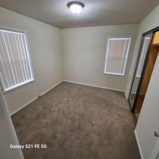 Building Photo - 2100 Cabrillo Ave