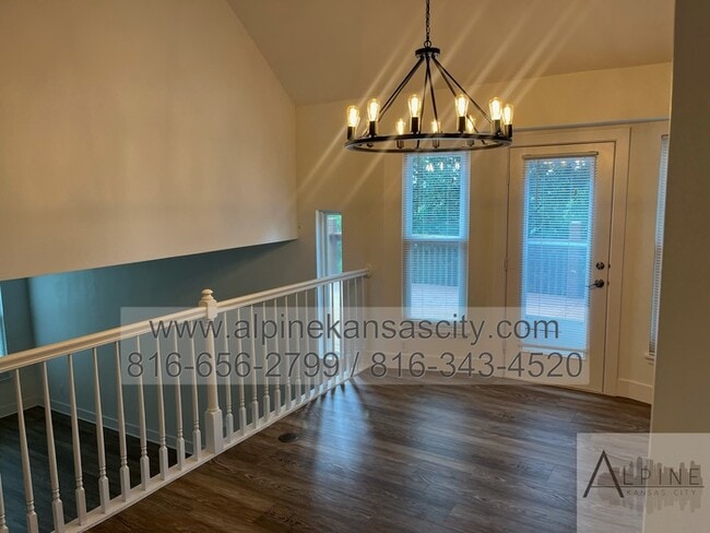 Building Photo - Gorgeous Multi Level Side by Side Split, P...