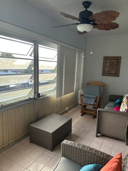 Building Photo - 6770 Royal Palm Blvd