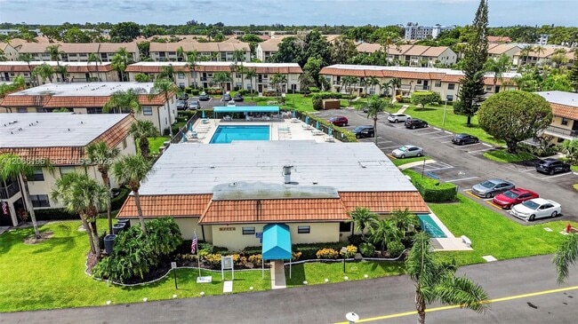 Building Photo - 4626 Lucerne Lakes Blvd E