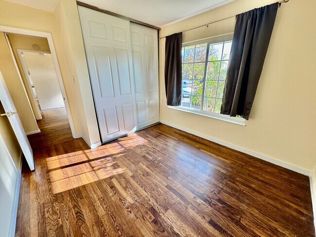 Building Photo - 4367 Nelson Dr