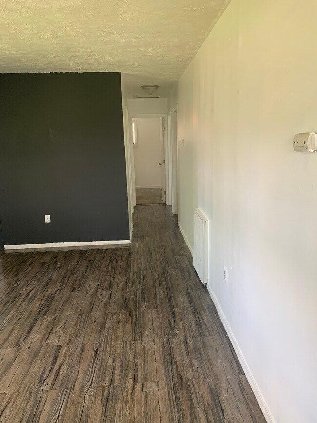 Building Photo - 3922 Palmerston Ave