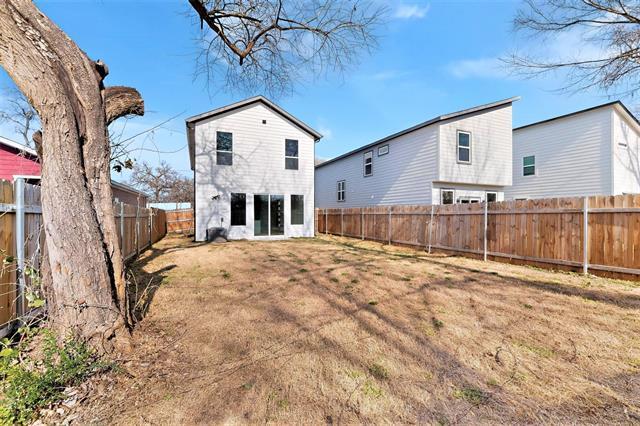 Building Photo - 3002 Rochester St