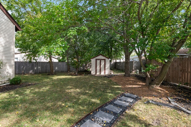 Building Photo - 225 Kedvale Ct
