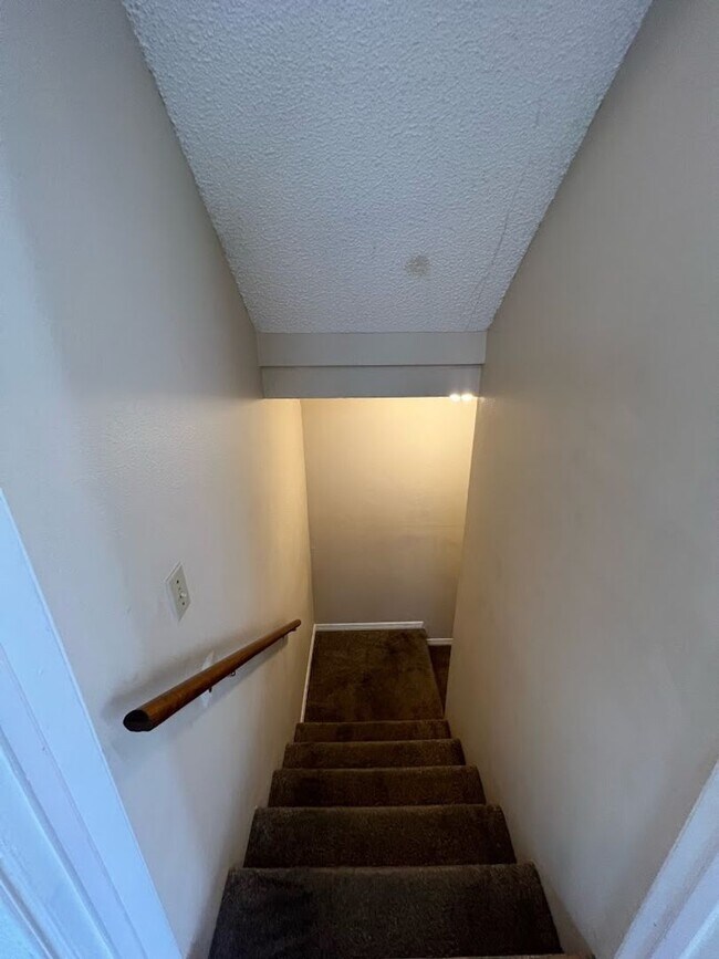 Building Photo - Long Realty & Property Management - Large ...