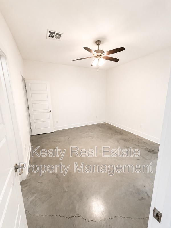 Building Photo - 113 Highland Park Ln