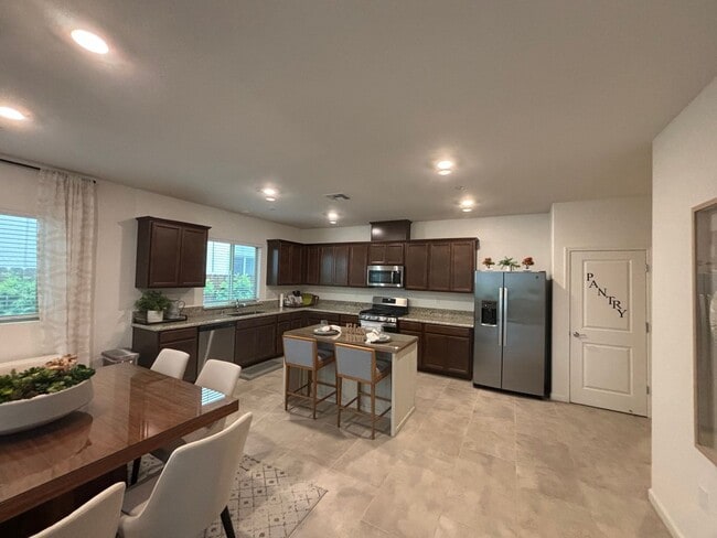 Building Photo - Breathtaking 4/2 Rancho Cordova Model w/TO...