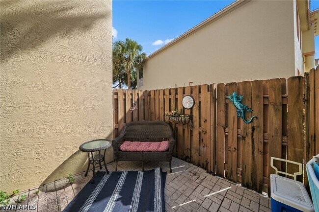 Building Photo - 15393 Bellamar Cir