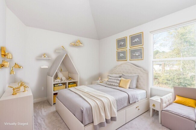Building Photo - Beautiful 5 Bedroom, 2.5 Bath New Construc...